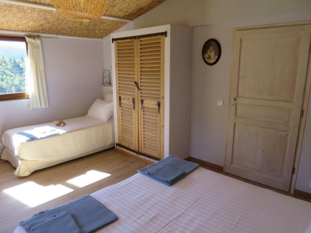 Les Figaires Villa L'Escarene ภายนอก รูปภาพ