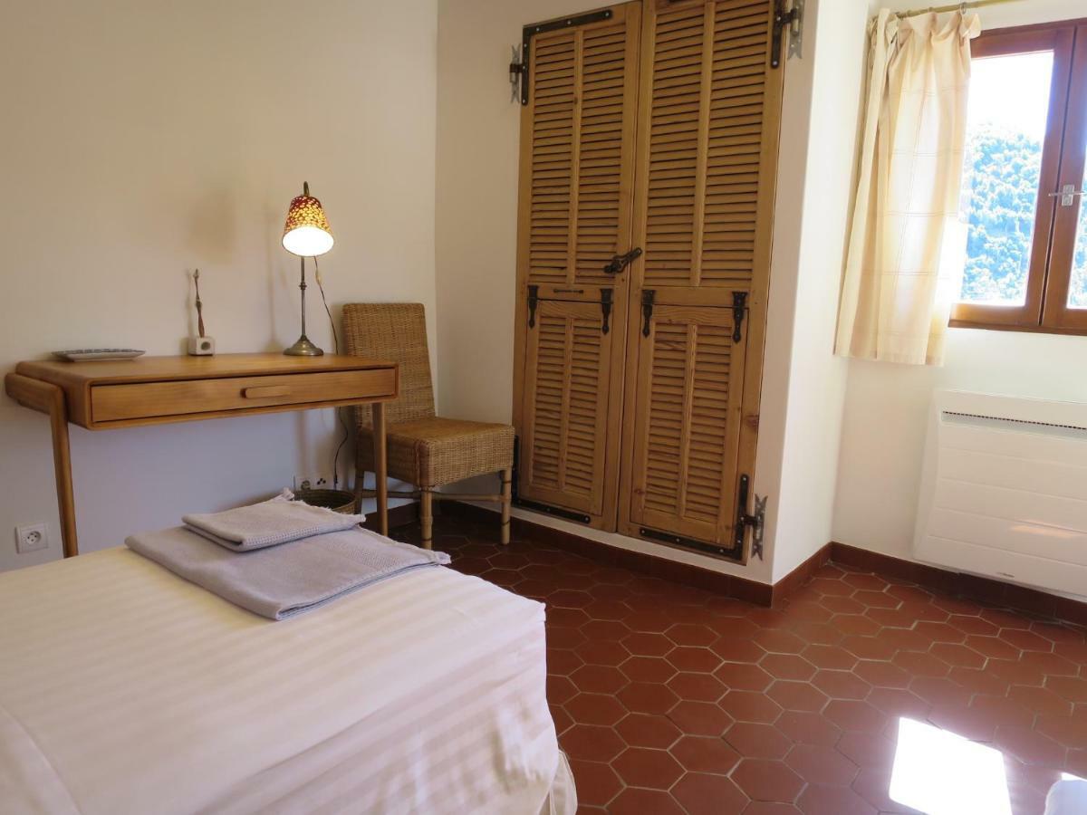 Les Figaires Villa L'Escarene ภายนอก รูปภาพ